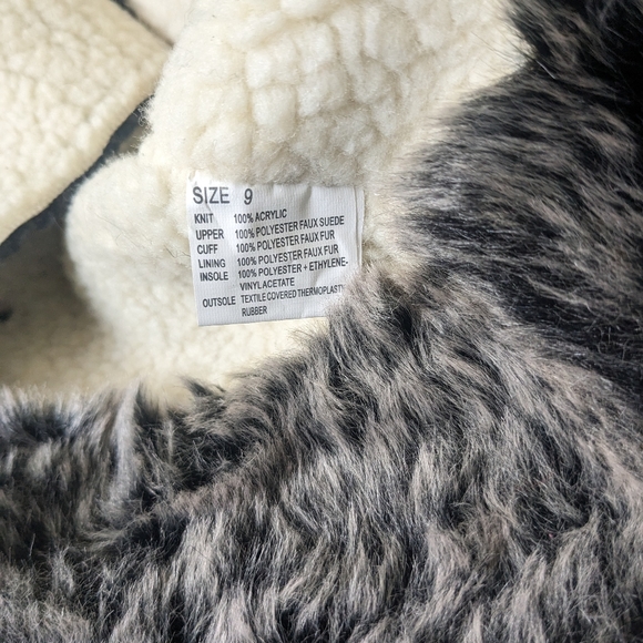 Women's size 9 Muk Luks winter boots - Picture 11 of 11